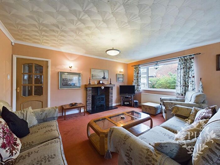 3 Bedroom Detached Bungalow For Sale In Sycamore Road, Ormesby, Middlesbrough, TS7