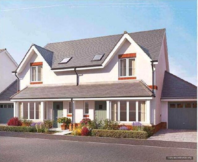 3 Bedroom Semi-Detached House For Sale In Little Green, Aston Clinton, Aylesbury, HP22