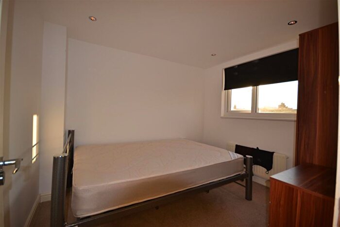 5 Bedroom Terraced House To Rent In King Edward Road, London, E17