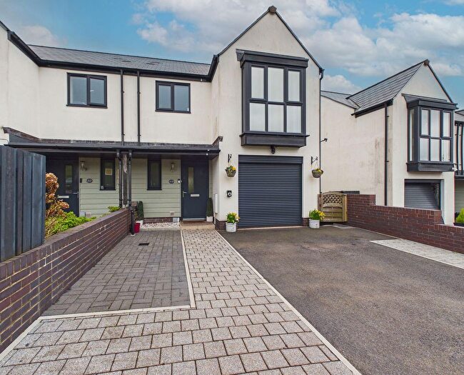 4 Bedroom Semi-Detached House For Sale In Hollyhock Way, Paignton, TQ4