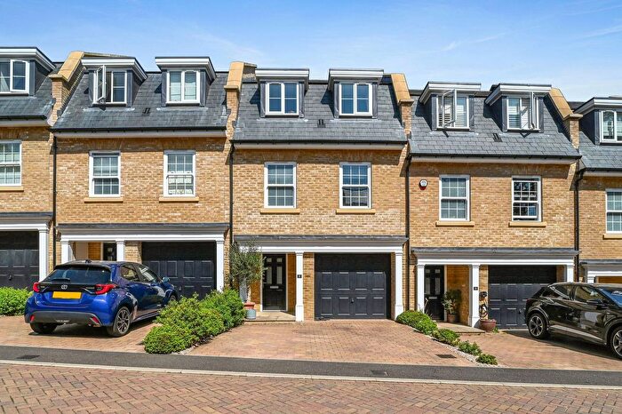 3 Bedroom Terraced House For Sale In Queens Drive, Woodbridge, IP12