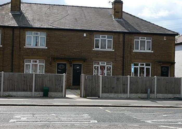 2 Bedroom Terraced House To Rent In Dewsbury Road, Beeston, West Yorkshire, LS11