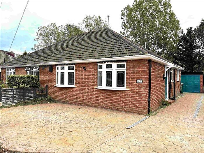 2 Bedroom Property To Rent In Brightside Avenue, Staines Upon Thames, Middlesex, TW18