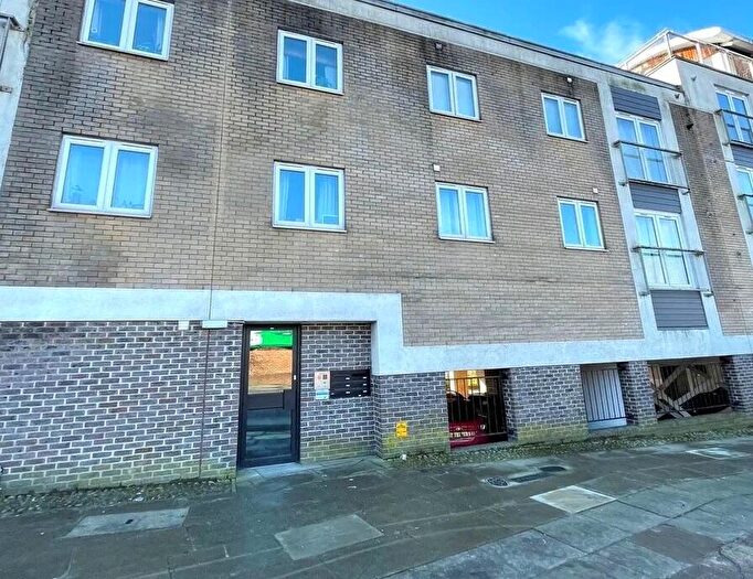 2 Bedroom Apartment To Rent In Fore Hamlet, Ipswich, IP3