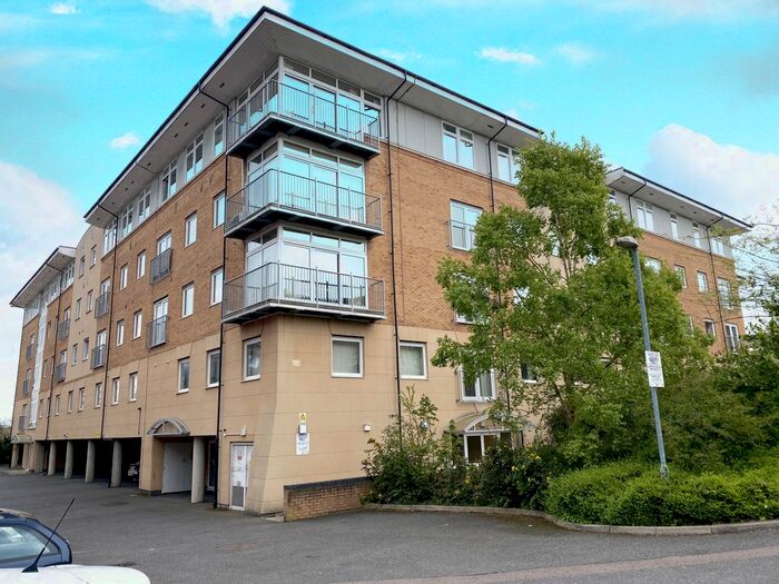 2 Bedroom Flat To Rent In Centurion Court, St Albans, AL1