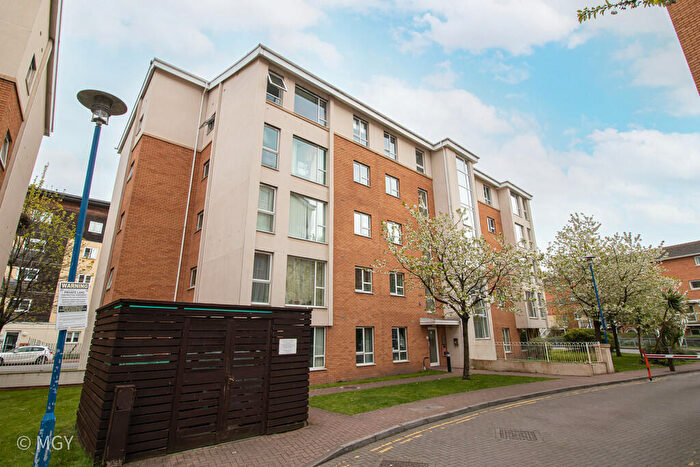2 Bedroom Apartment To Rent In Reresby Court, Cardiff, CF10