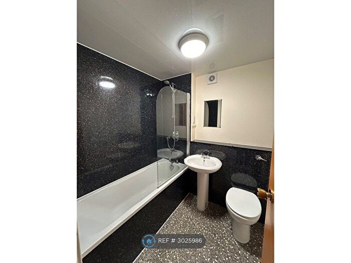 2 Bedroom Flat To Rent In Riverside Drive, Aberdeen, AB11