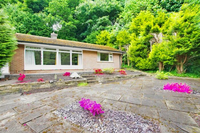 2 Bedroom Detached Bungalow For Sale In Brian Royd Lane, Greetland, Halifax, HX4