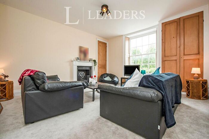 2 Bedroom Apartment To Rent In The Old Vicarage, Faringdon, SN7