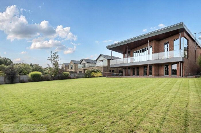 4 Bedroom Detached House For Sale In Lake Side, Littleborough, Greater Manchester, OL15