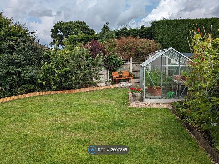 4 Bedroom Detached House To Rent In Bradley Croft, Balsall Common, Coventry, CV7