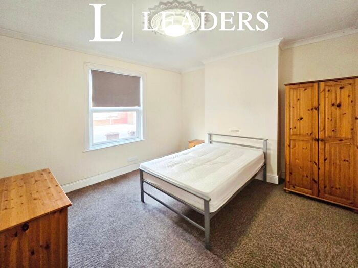 1 Bedroom Terraced House To Rent In Cranwell Street, LN5