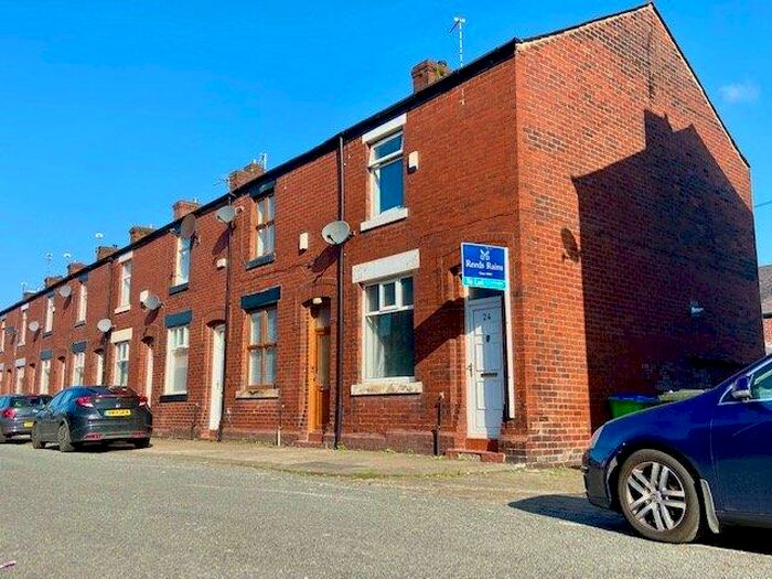 2 Bedroom End Of Terrace House To Rent In Viking Street, Rochdale, Greater Manchester, OL11