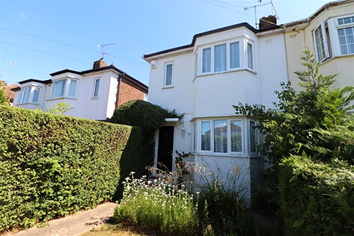 3 Bedroom Property To Rent In Cardinal Avenue, Borehamwood, WD6