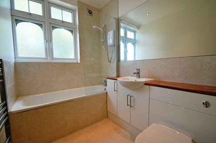 2 Bedroom Apartment To Rent In Midcroft, Ruislip, HA4