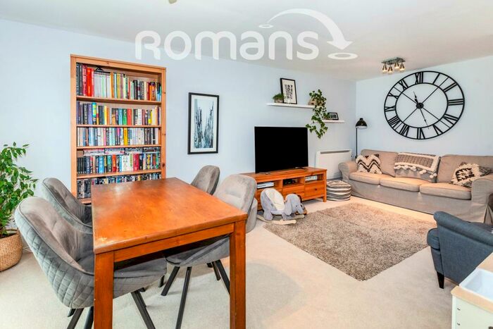 2 Bedroom Apartment To Rent In Cleves Court, SL4