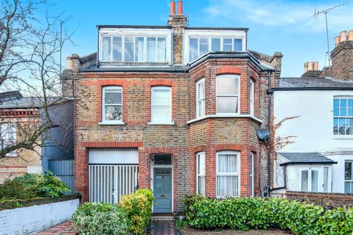 Studio To Rent In Medfield Street, London, SW15