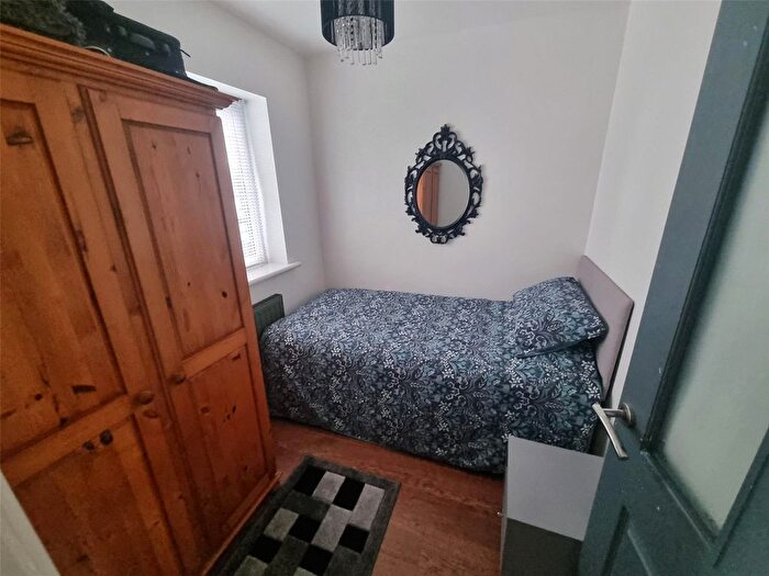 4 Bedroom Detached House For Sale In The Chase, Rayleigh, Essex, SS6