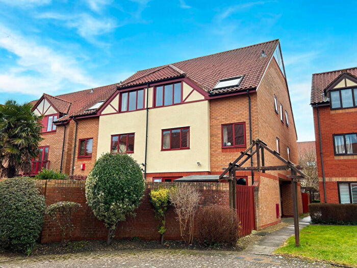 2 Bedroom Flat To Rent In Canada Way, Bristol, BS1