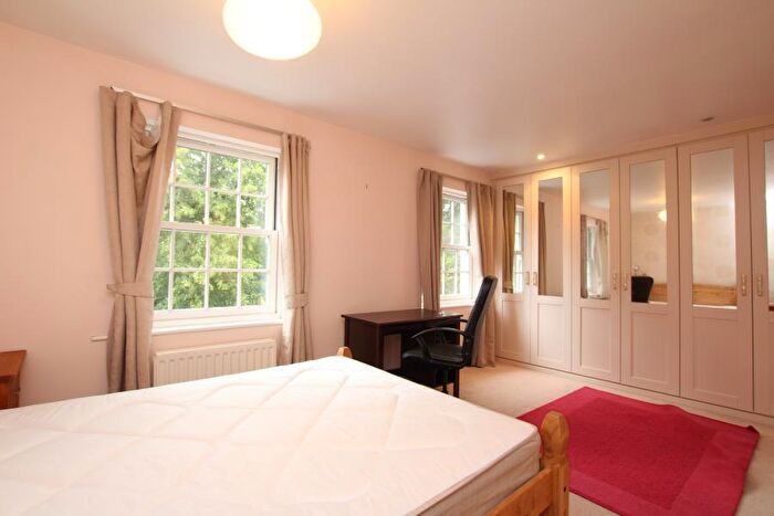 5 Bedroom Terraced House To Rent In Thomas Way - Stoke Park, BS16