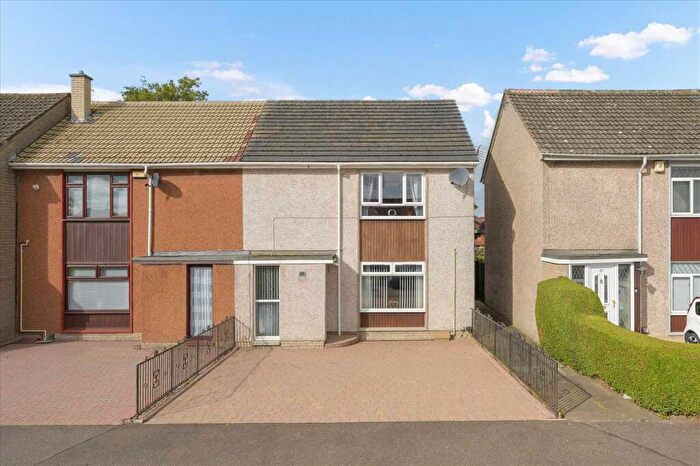 3 Bedroom End Of Terrace House For Sale In College Crescent, FK2