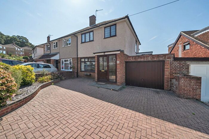 3 Bedroom Semi Detached House For Sale In Coombfield Drive, Kent, DA2