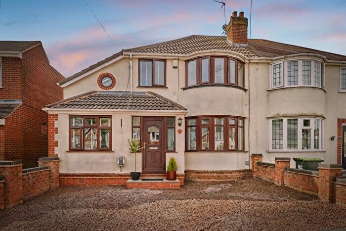 4 Bedroom Semi Detached House For Sale In Coronation Road, Great Barr, Birmingham, B43