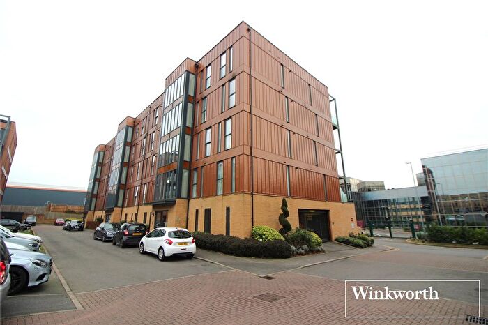 2 Bedroom Flat To Rent In Studio Way, Borehamwood, Hertfordshire, WD6