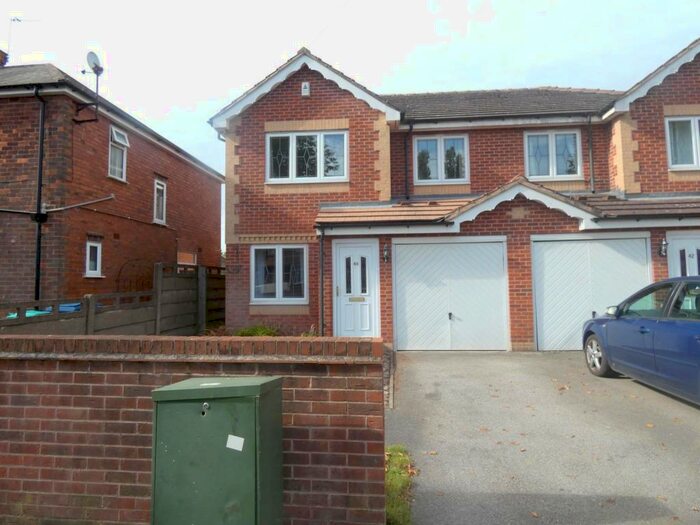 3 Bedroom Semi-Detached House To Rent In Sandhurst Avenue, Mansfield, NG18
