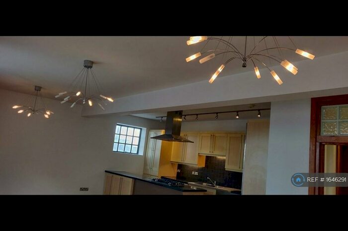 2 Bedroom Flat To Rent In Jacobs Court, Hereford, HR1