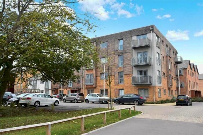 2 Bedroom Flat To Rent In Stones Avenue, Dartford, DA1