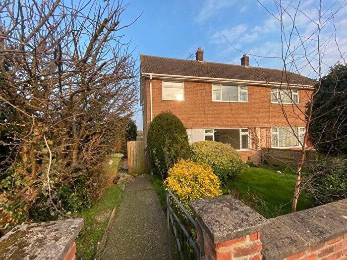 3 Bedroom Semi-Detached House For Sale In Fair Vale, Norwell, Newark, NG23
