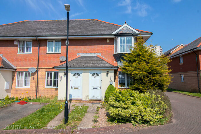 2 Bedroom End Of Terrace House To Rent In Harrison Way, Windsor Quay, Cardiff Bay, CF11