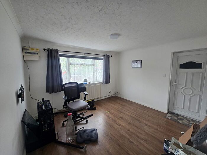 Studio To Rent In Keats Way, West Drayton, UB7