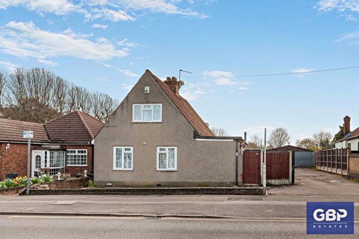 4 Bedroom Detached Bungalow For Sale In Crow Lane, Romford, RM7