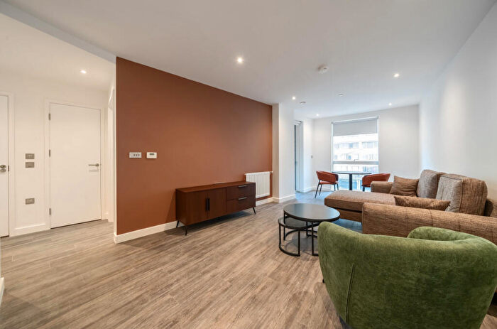 1 Bedroom Apartment To Rent In Thurlow Street, London, SE17