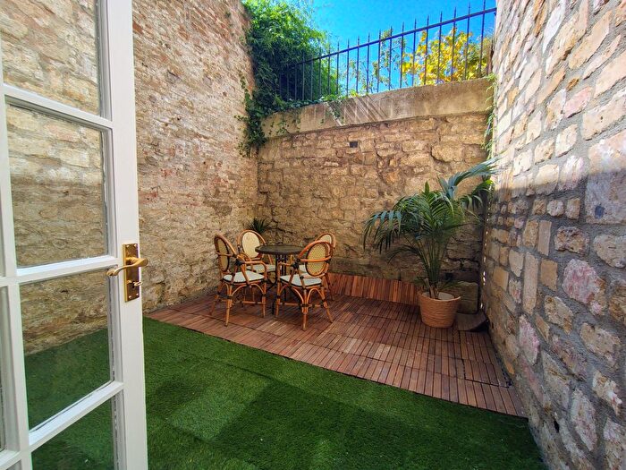 2 Bedroom Flat For Sale In Park Street, Lansdown, Bath, BA1