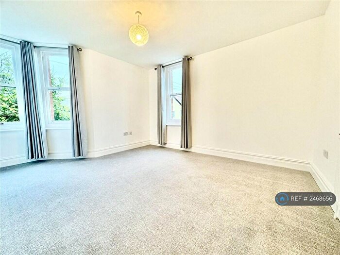 1 Bedroom Flat To Rent In Westerham Road, Westbourne, BH4