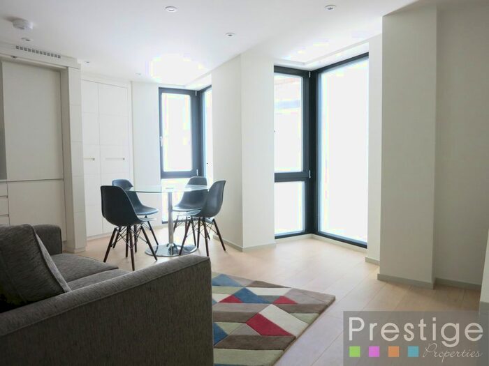 2 Bedroom Flat To Rent In Seven Sisters Road, London, N7