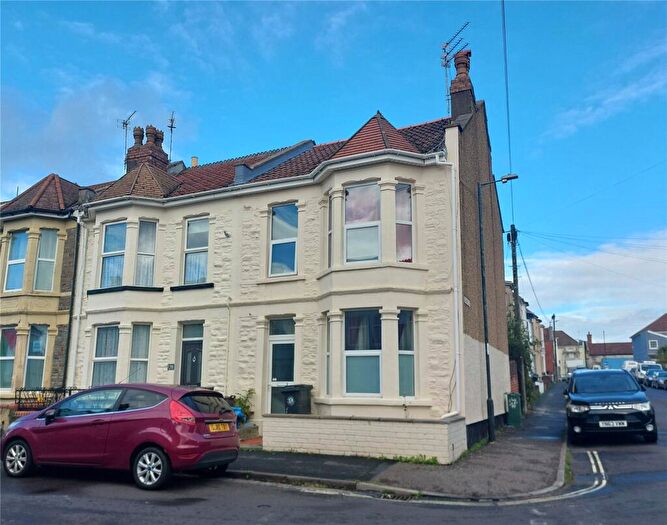 2 Bedroom End Of Terrace House For Sale In Gilbert Road, Redfield, Bristol, BS5