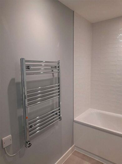 1 Bedroom Flat For Sale In Kimpton Road, Luton, Bedfordshire, LU2