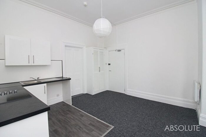 1 Bedroom Flat To Rent In Youngs Park, Paignton, TQ4