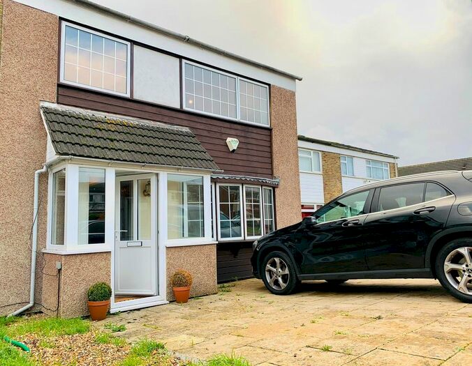 3 Bedroom Semi-Detached House To Rent In Keats Avenue, Romford, Essex, RM3