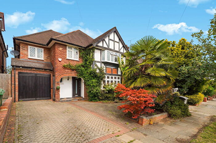 5 Bedroom Detached House For Sale In Amery Road, Harrow, HA1
