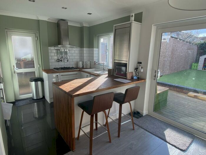 3 Bedroom House To Rent In Windmill Road, Wadworth, DN11