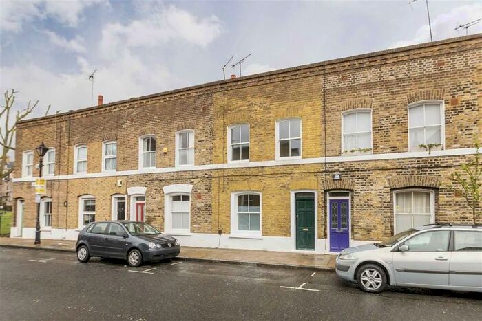 2 Bedroom Flat To Rent In Durant Street, London, E2