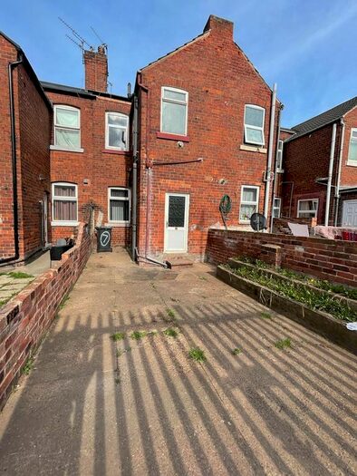 2 Bedroom Terraced House To Rent In Kirk Street, Hexthorpe, Doncaster, DN4