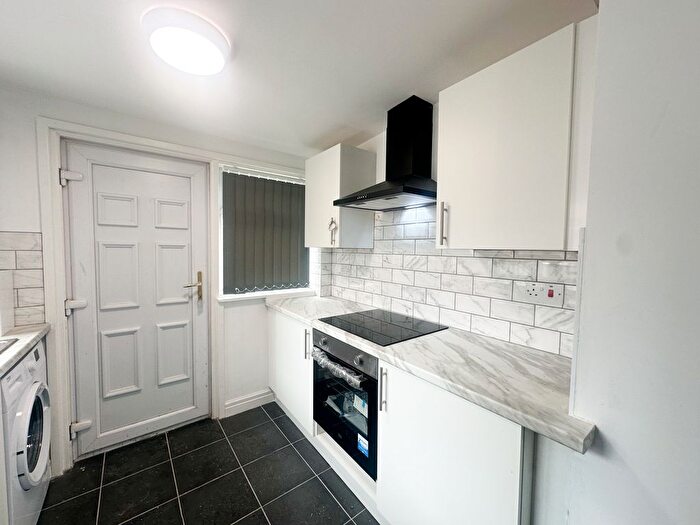 3 Bedroom Terraced House To Rent In Middleton Road, Liverpool, L7