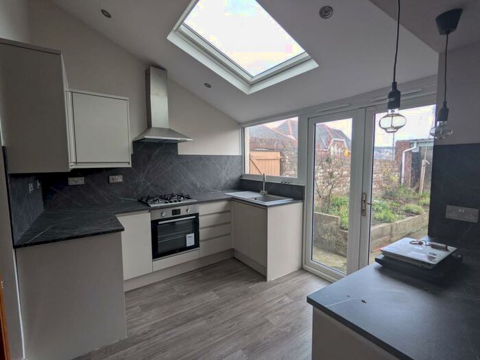 3 Bedroom House To Rent In Phyllis Street, Barry, CF62