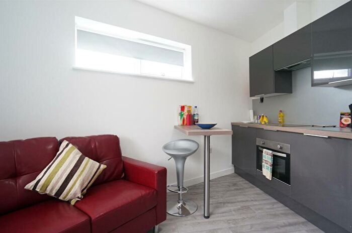 Studio To Rent In College Road, Bangor, LL57